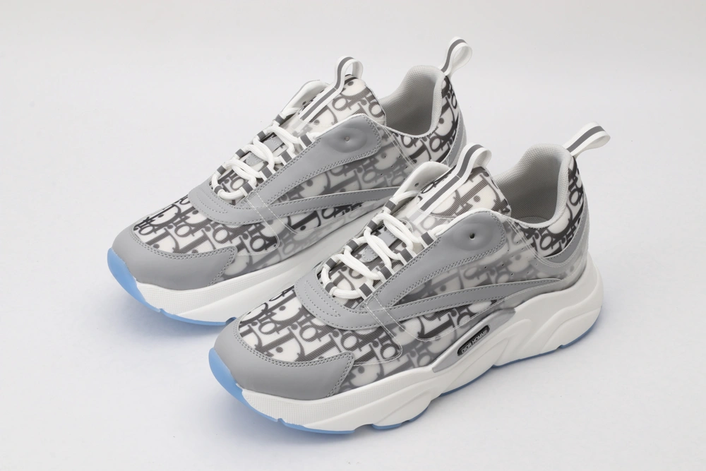 Resilient D*or Sneaker 5895