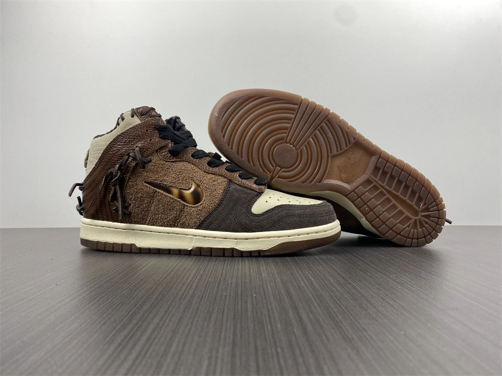 Chic Dunk High Bodega Legend Fauna Brown CZ8125- 508
