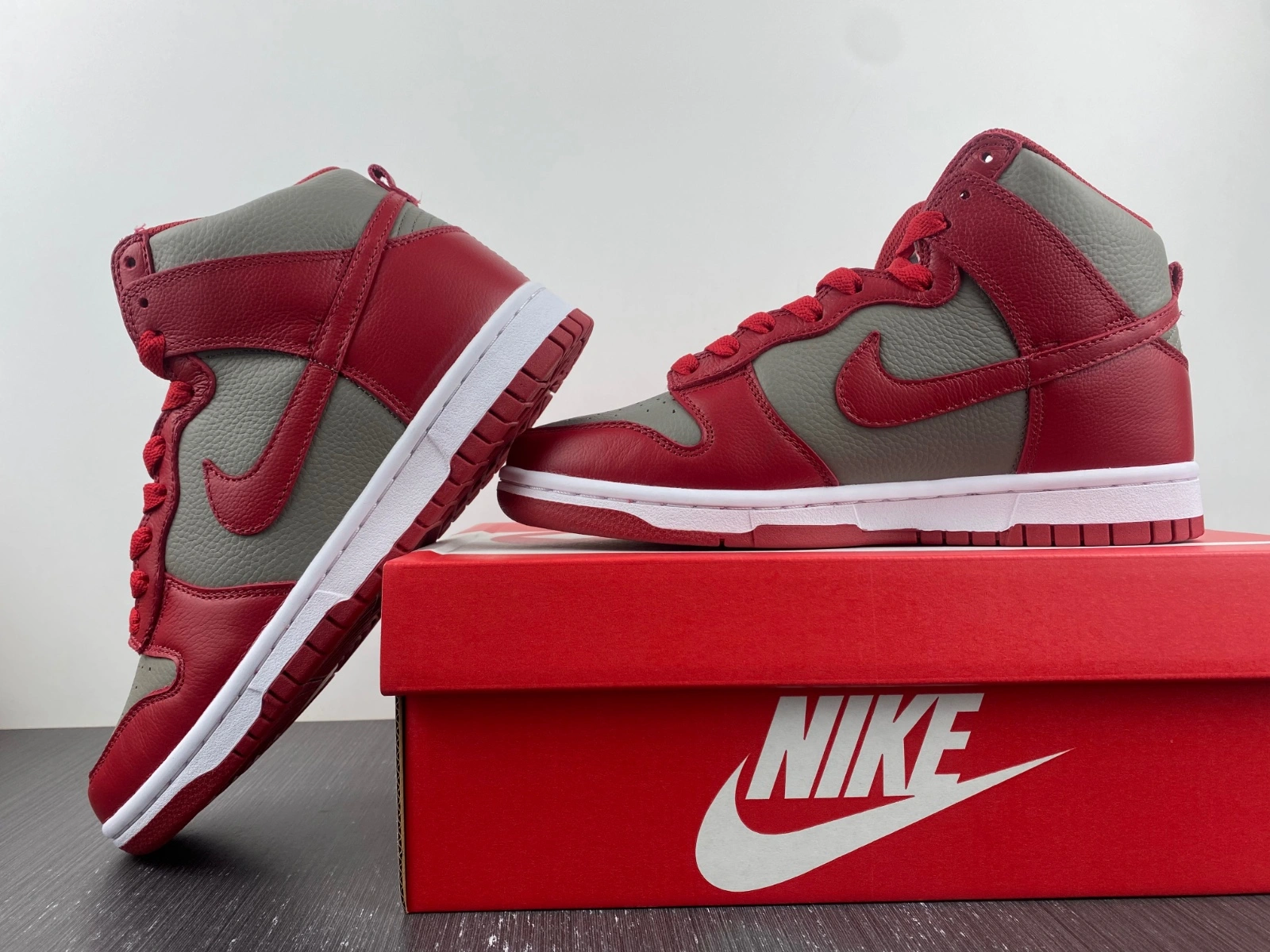 EyeCatching Dunk High UNLV 850477- 272