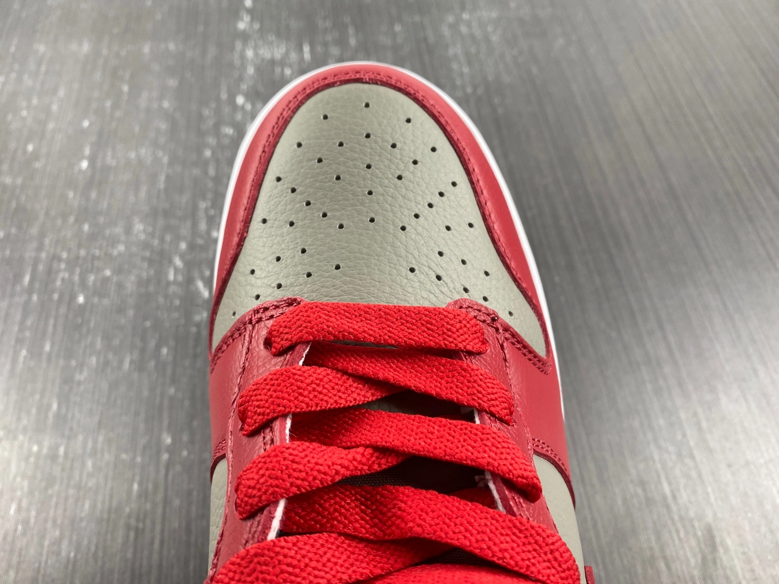 EyeCatching Dunk High UNLV 850477- 272