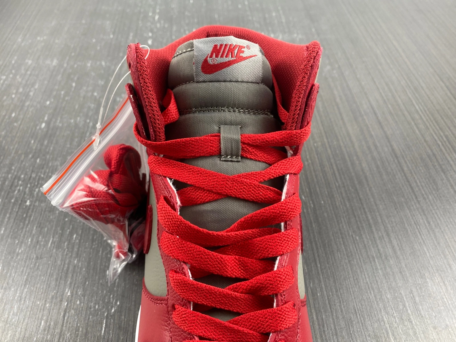 EyeCatching Dunk High UNLV 850477- 272