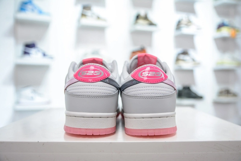 Packable Dunk Low 520 Pack Pink FN3451- 137