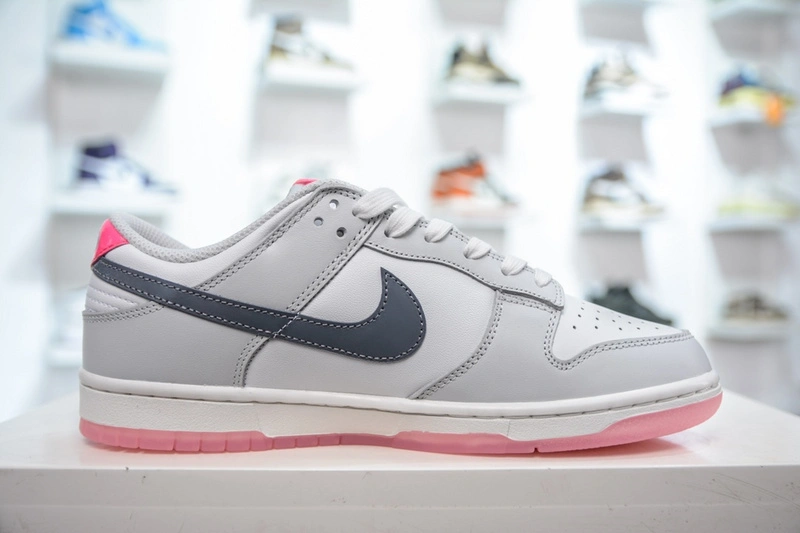 Packable Dunk Low 520 Pack Pink FN3451- 137
