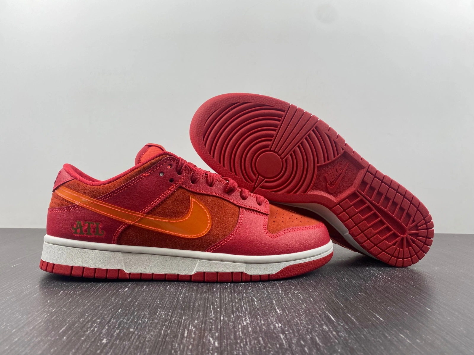 Dunk Low ATL FD0724- MoistureWicking 204