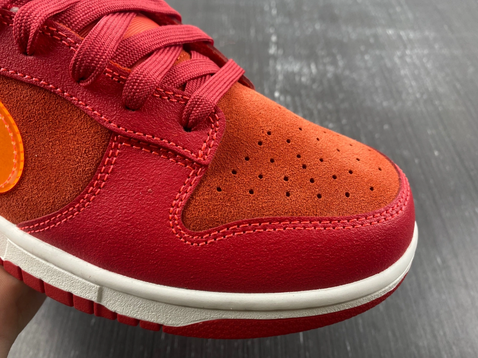 Dunk Low ATL FD0724- MoistureWicking 204