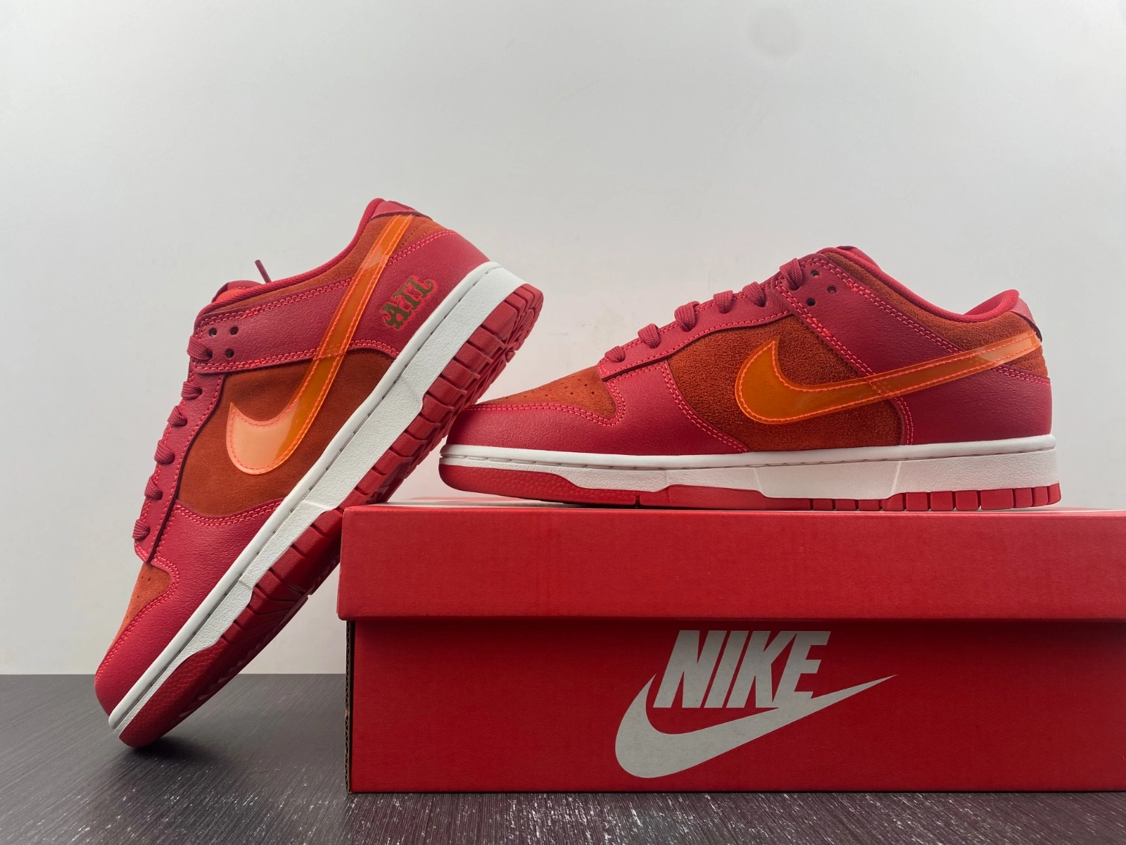Dunk Low ATL FD0724- MoistureWicking 204