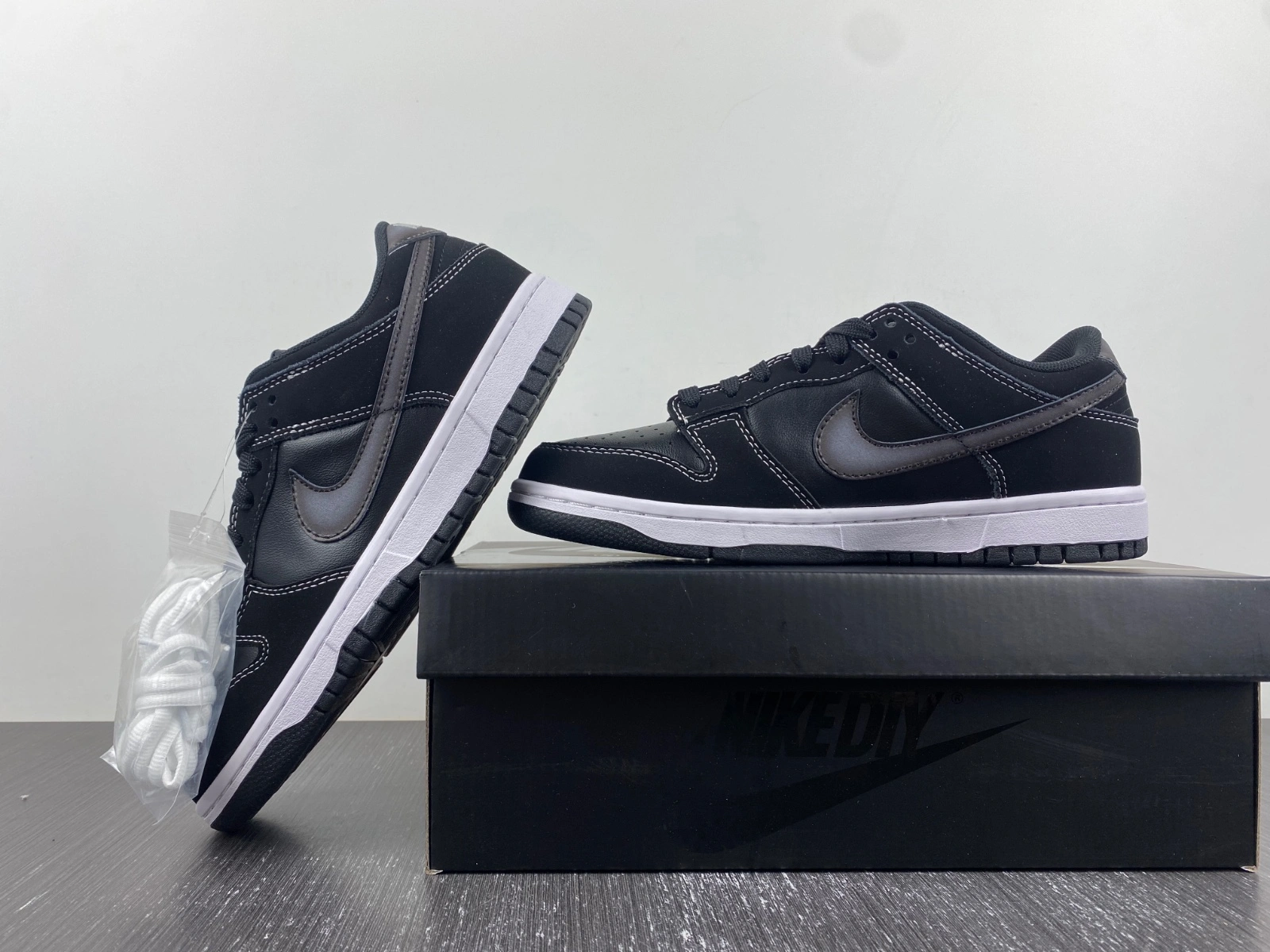 Dunk Low Airbrush Swoosh Black FD6923- SoftTouch 141