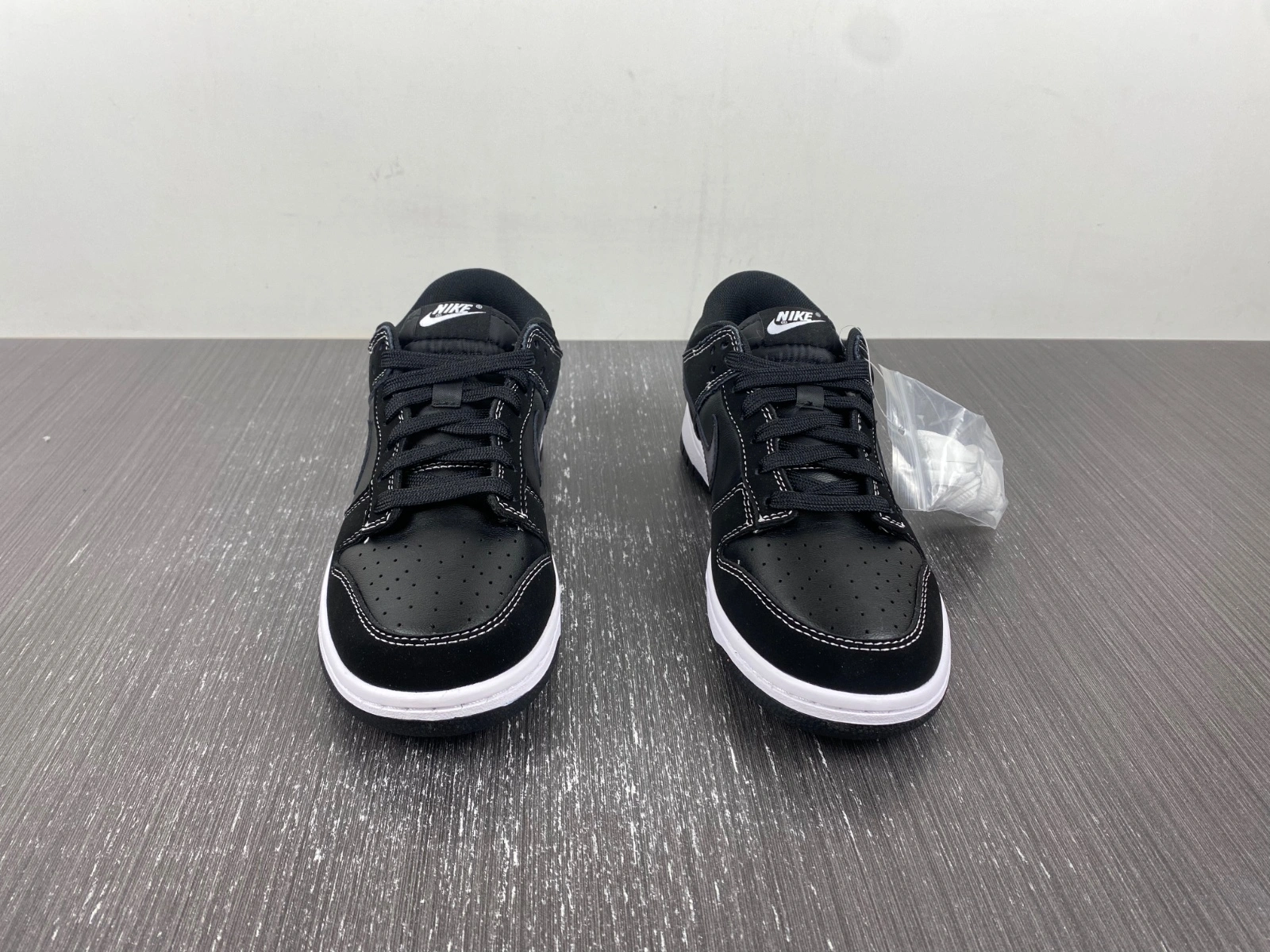 Dunk Low Airbrush Swoosh Black FD6923- SoftTouch 141