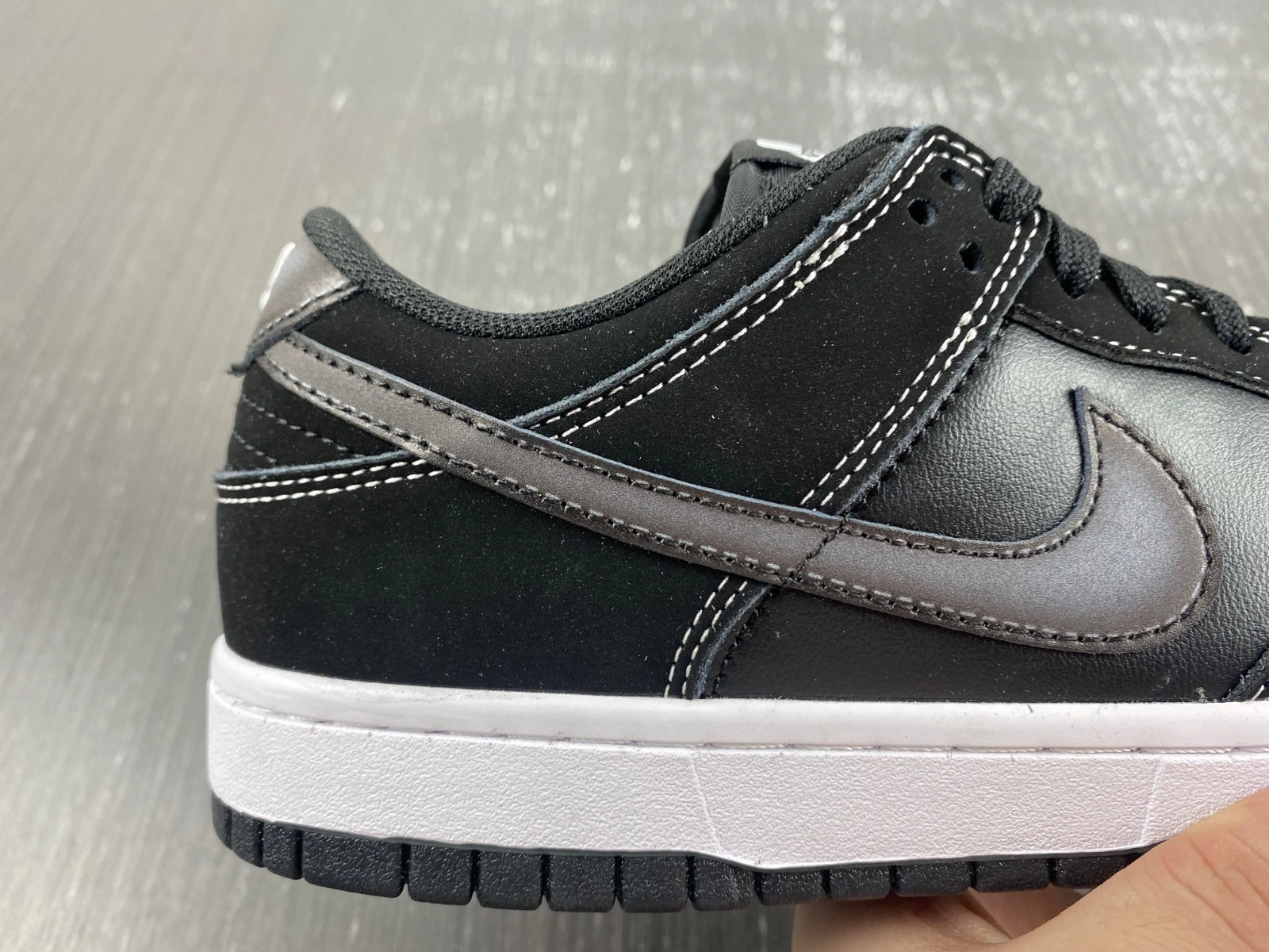 Dunk Low Airbrush Swoosh Black FD6923- SoftTouch 141