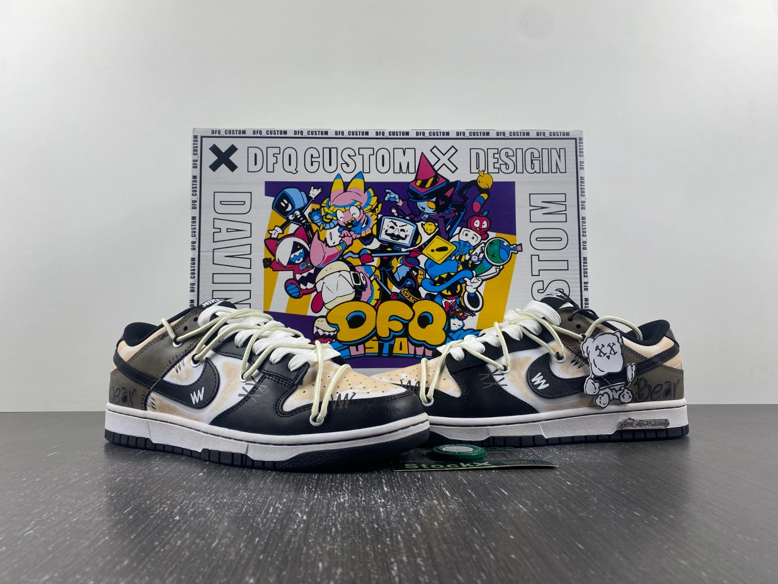 Seasonal Dunk Low Bear DD1391- 44