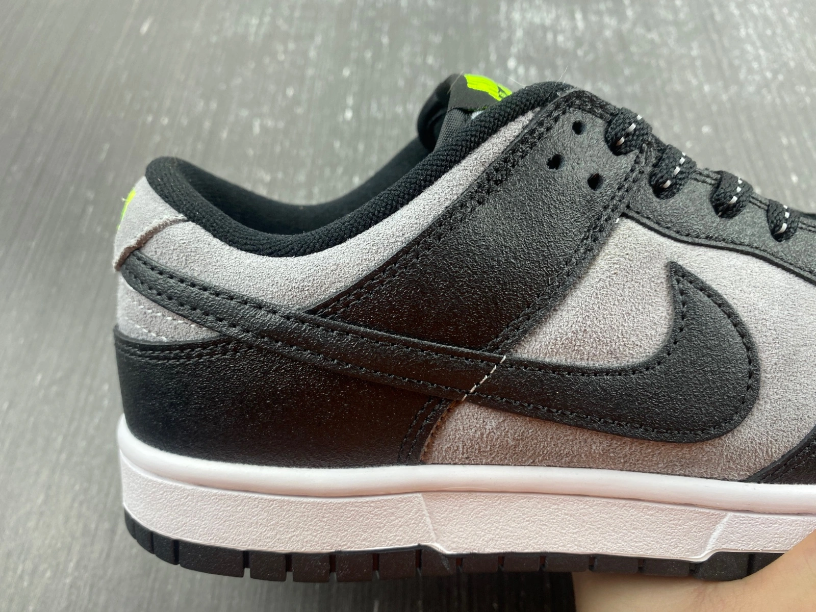 Dunk Low Black Grey Green Strike FQ2205- Seasonal 165