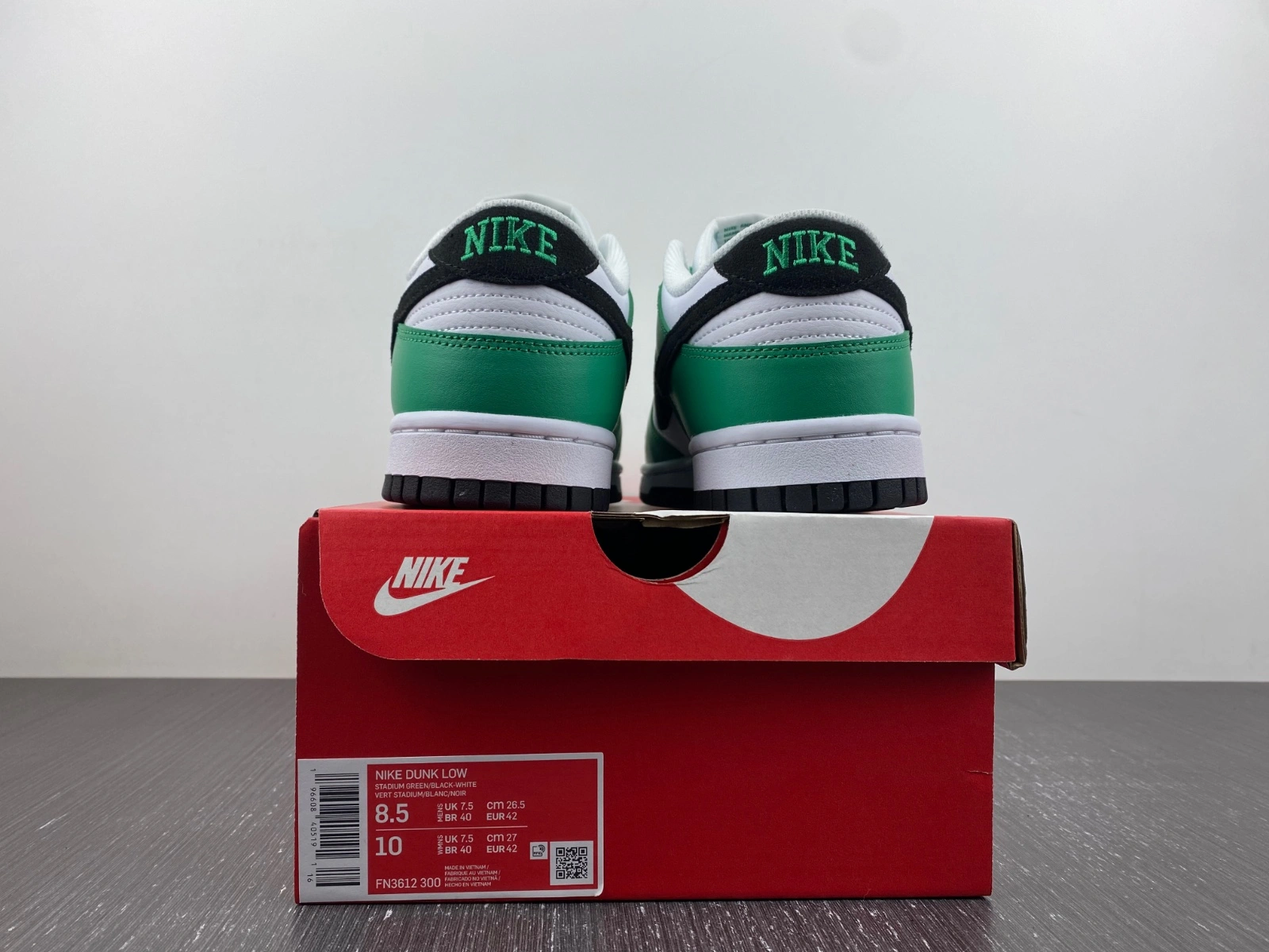 Dunk Low Celtics FN3612- WaterResistant 214