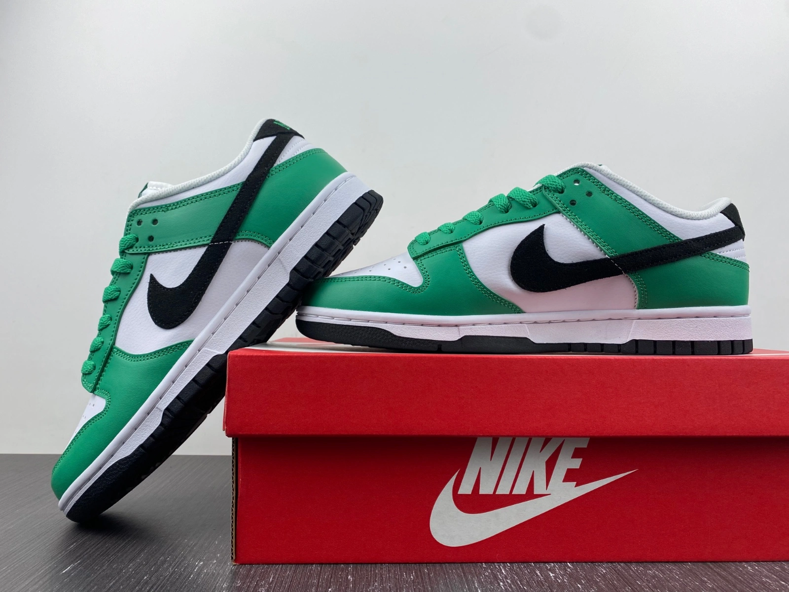 Dunk Low Celtics FN3612- WaterResistant 214