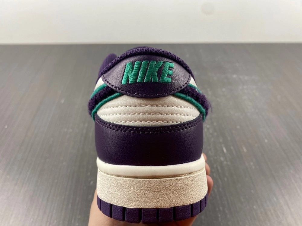 Dunk Low Chenille Swoosh DQ7683- FreshLook 330