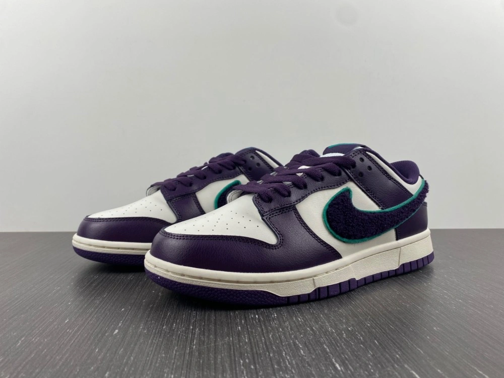 Dunk Low Chenille Swoosh DQ7683- FreshLook 330
