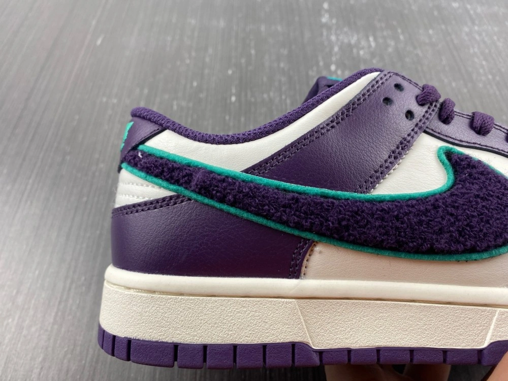 Dunk Low Chenille Swoosh DQ7683- FreshLook 330