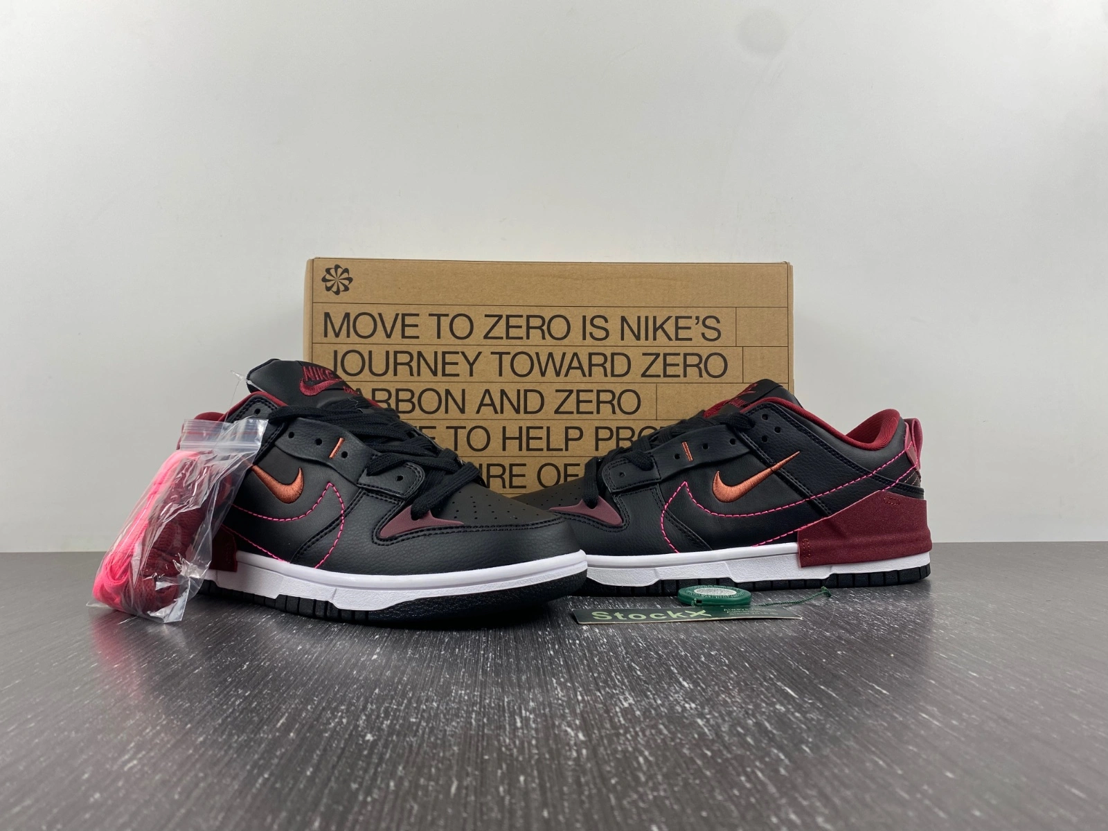 QuickDry Dunk Low Disrupt 2 Black Dark Beetroot DH4402- 77