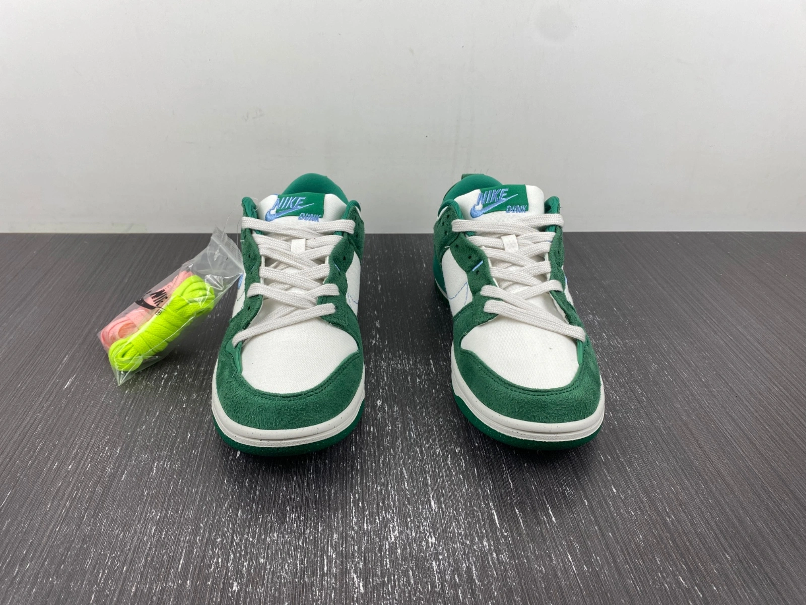 Resilient Dunk Low Disrupt 2 Phantom University Blue DH4402- 85