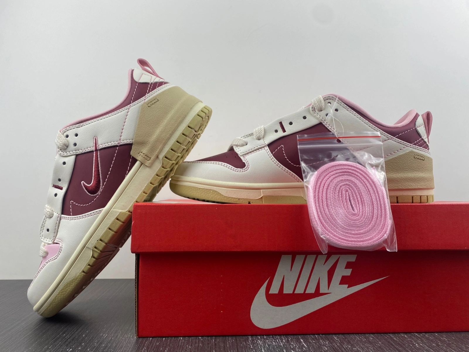 FlexibleFit Dunk Low Disrupt 2 Valentine's Day (2023) FD4617- 199