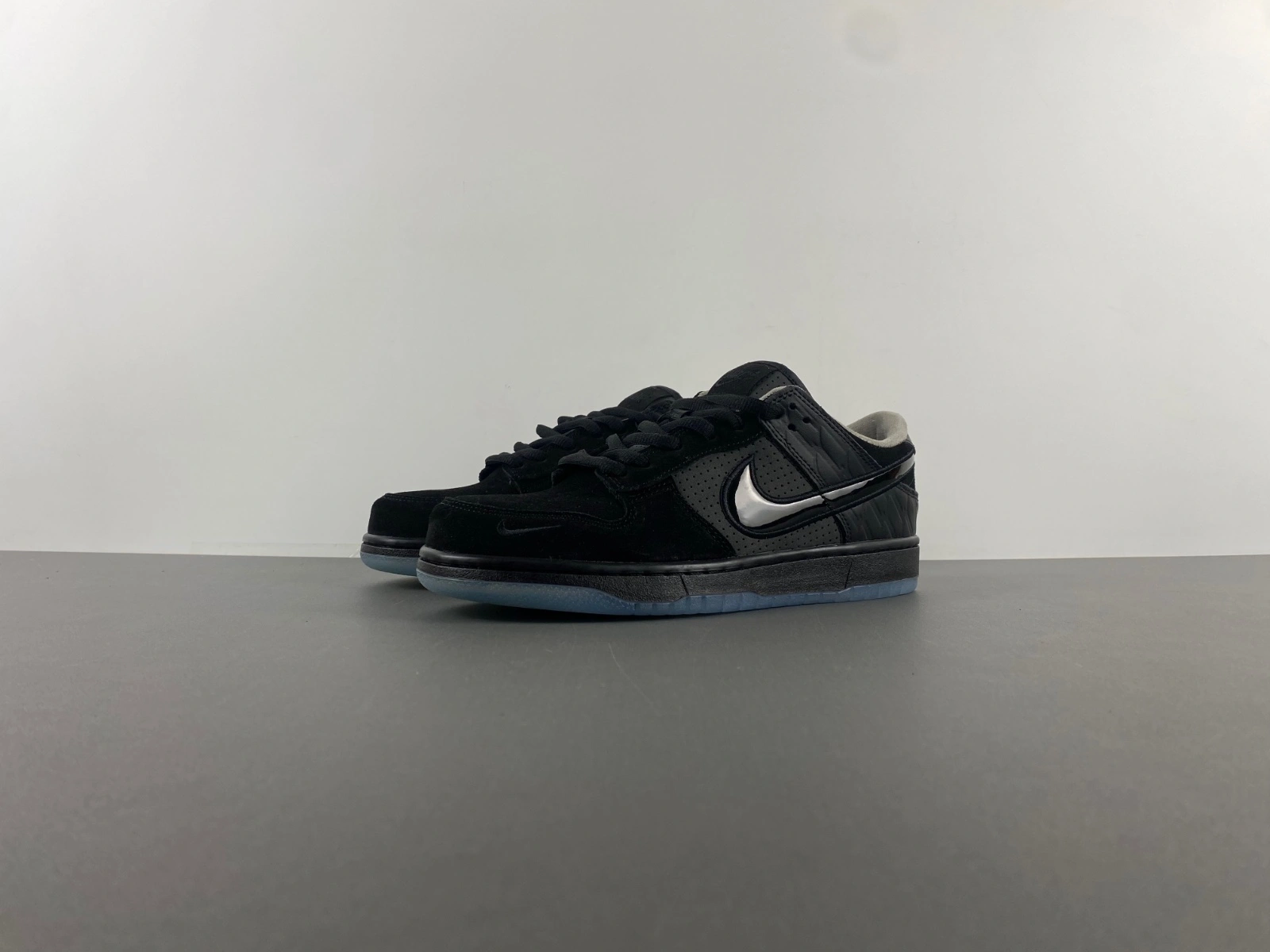 SportInspired Dunk Low Ducks of a Feather Black University of Oregon PE HV1470- 10