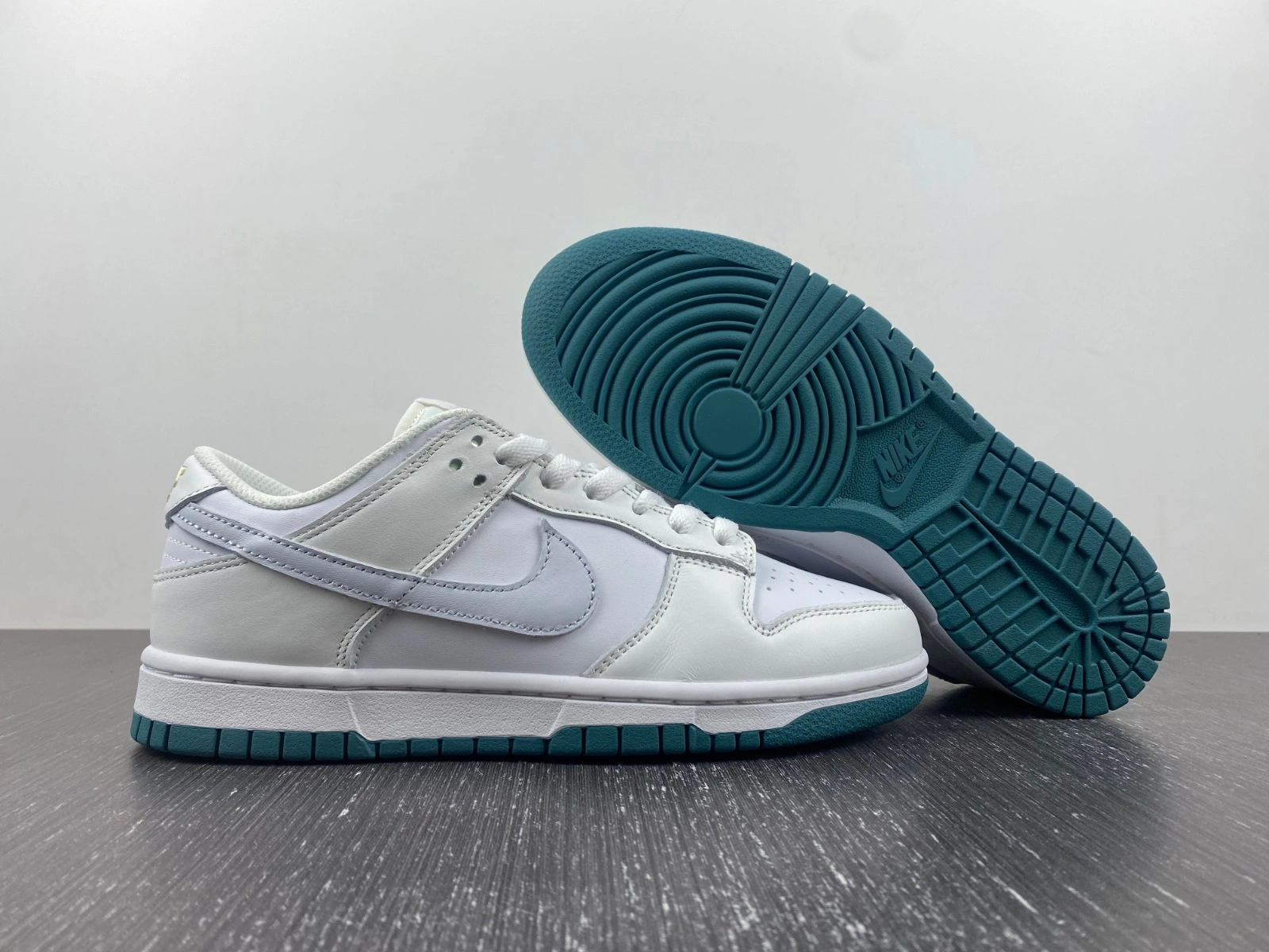 Lightweight Dunk Low GS FD9911- 212