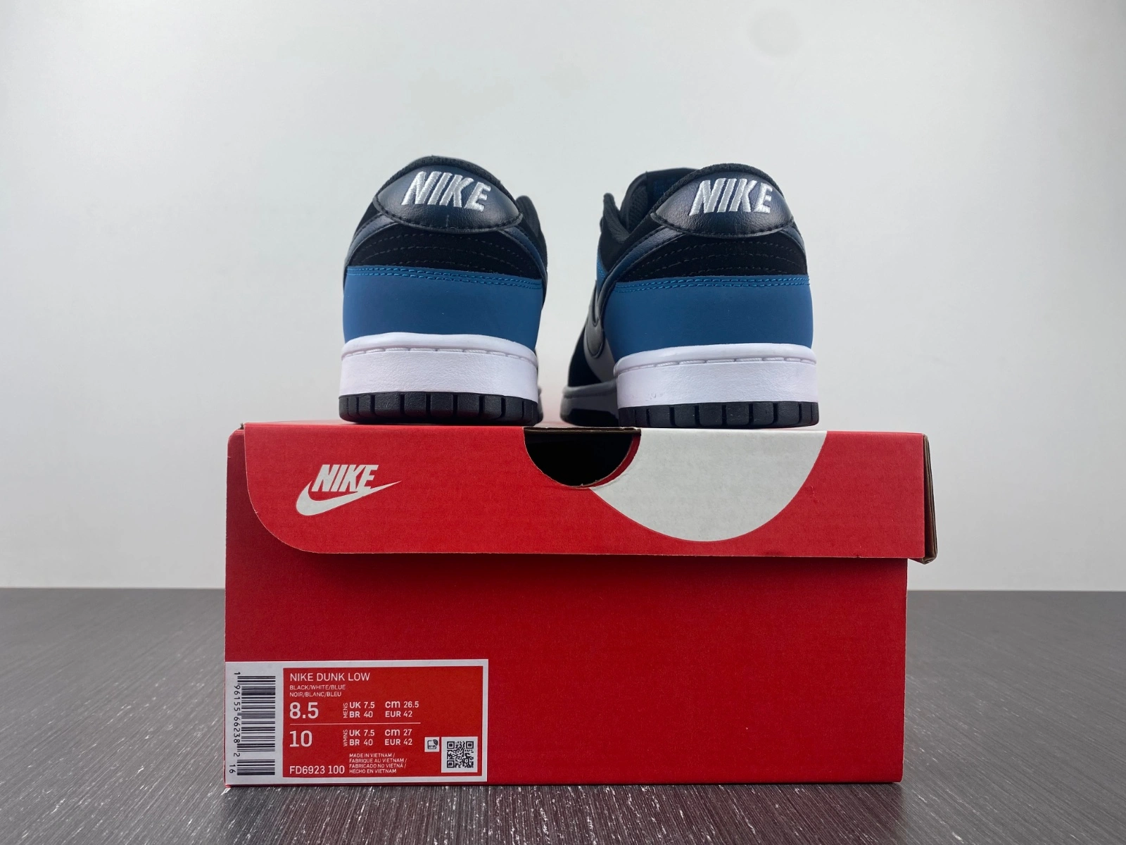 Snug Dunk Low Industrial Blue FD6923- 239