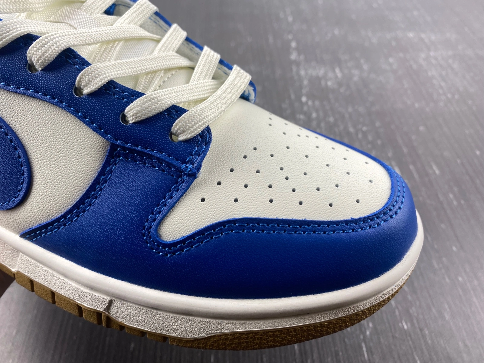 Dunk Low Kansas City Royals FB7173- Cozy 269