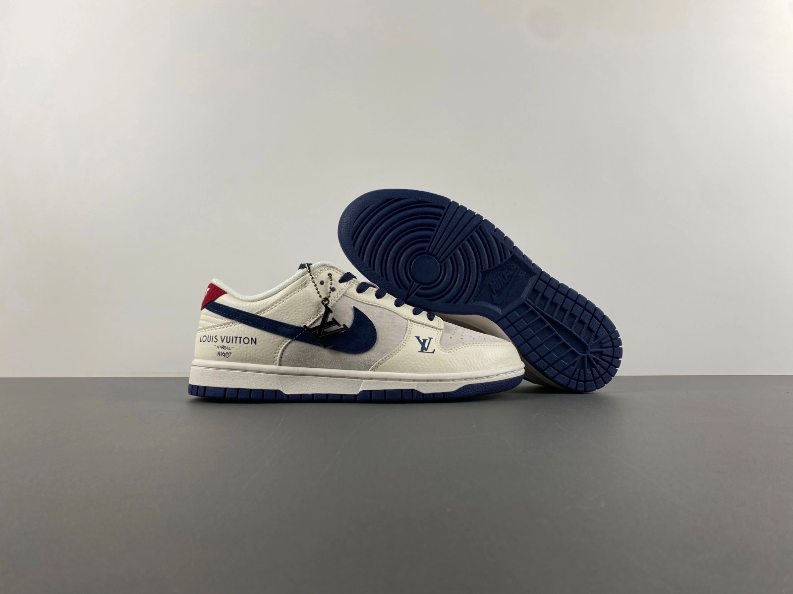 NewStyle Dunk Low L*V Custom FC1688- 24