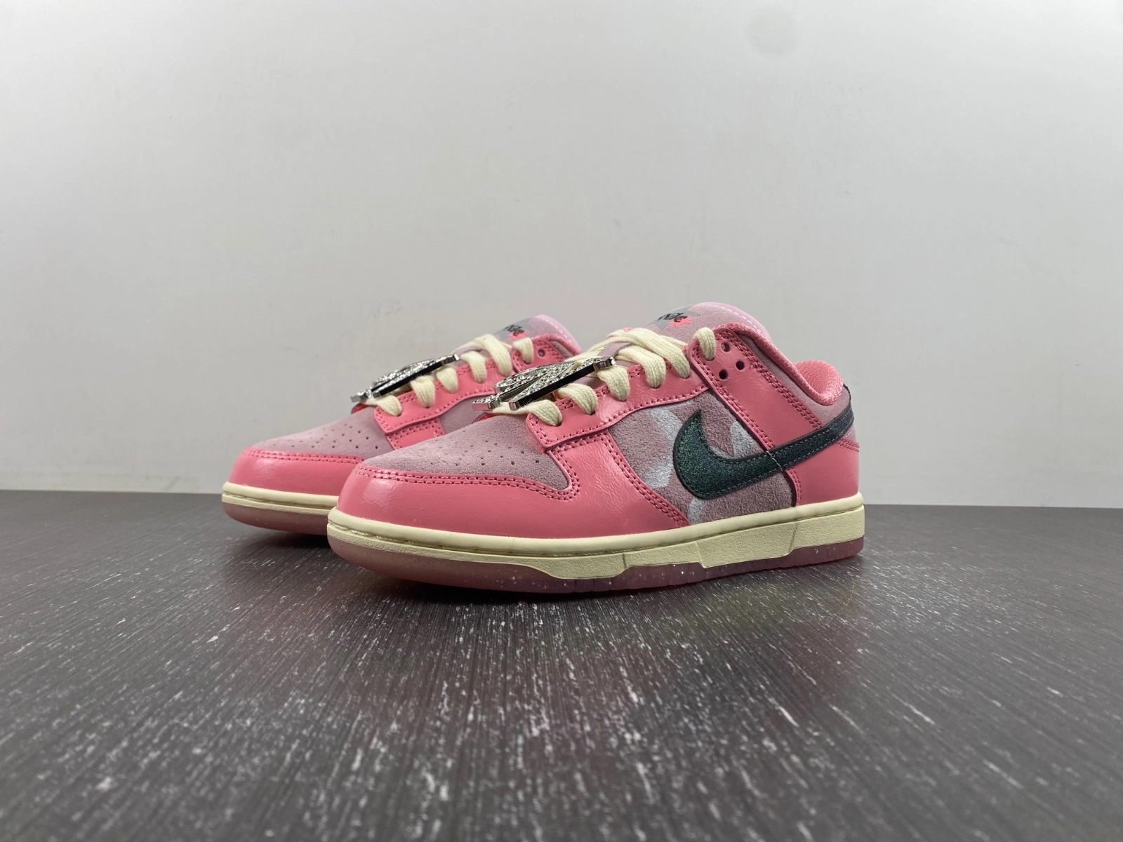 Dunk Low LX Barbie FN8927- MoistureWicking 91