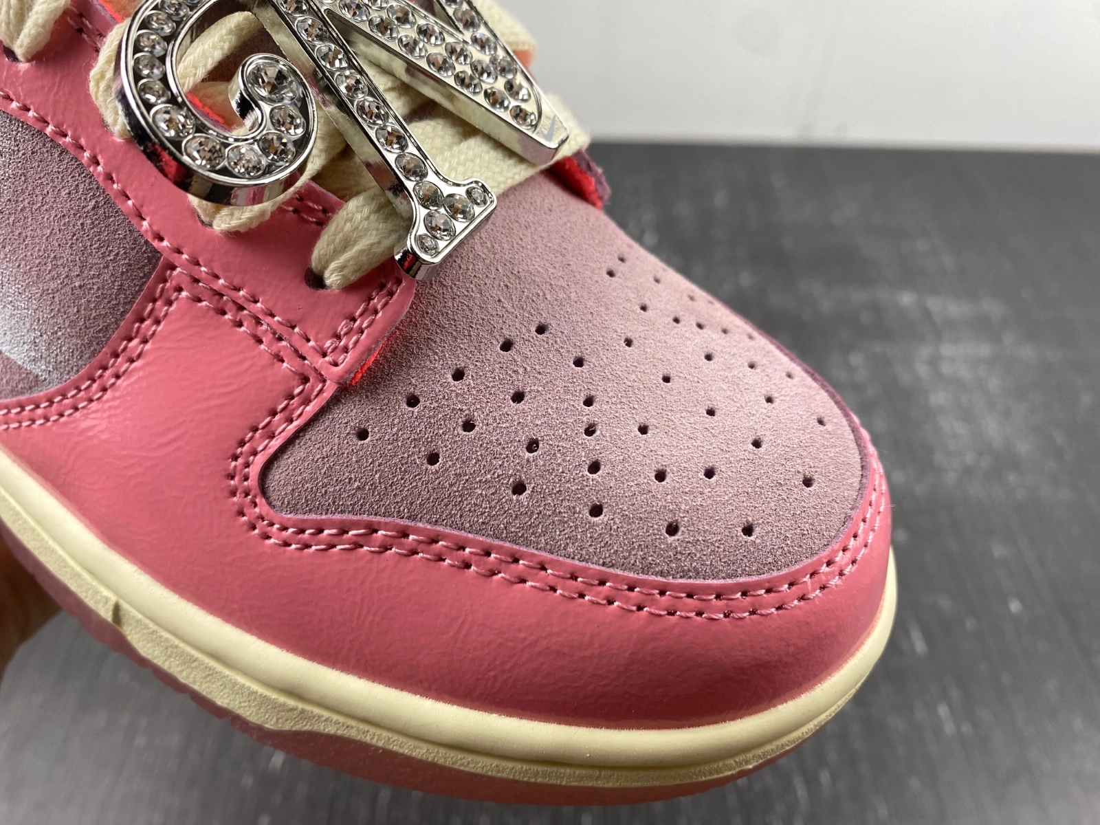 Dunk Low LX Barbie FN8927- MoistureWicking 91