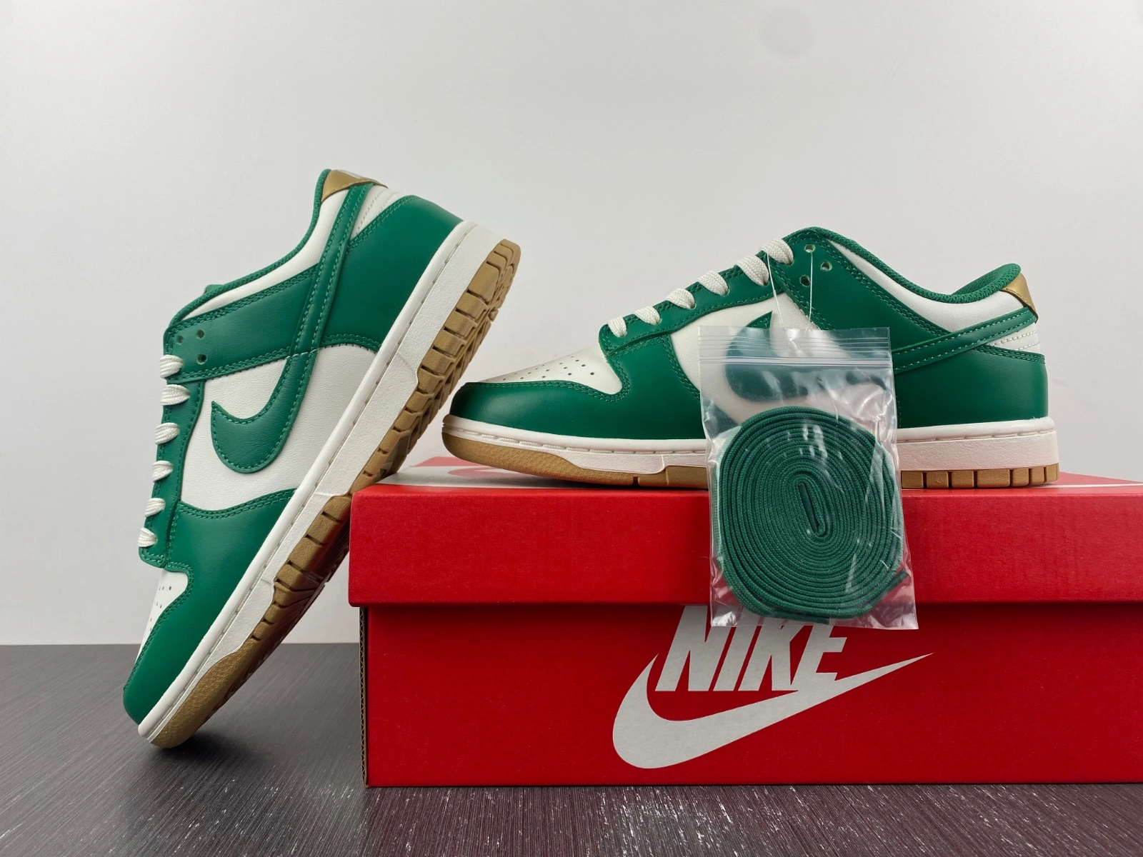 SmartChoice Dunk Low Malachite University Gold FB7173- 274