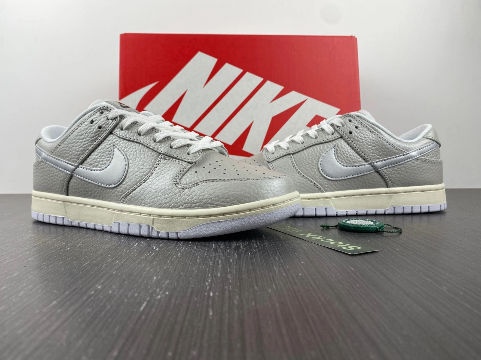 EasyCare Dunk Low Metallic Silver DX3197- 279