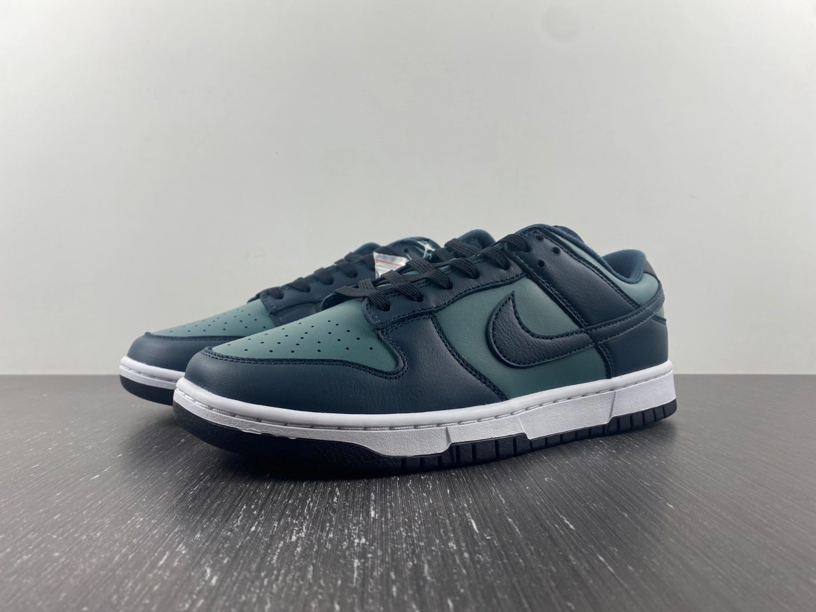 Dunk Low Mineral Slate Armory Navy DR9705- Chic 250