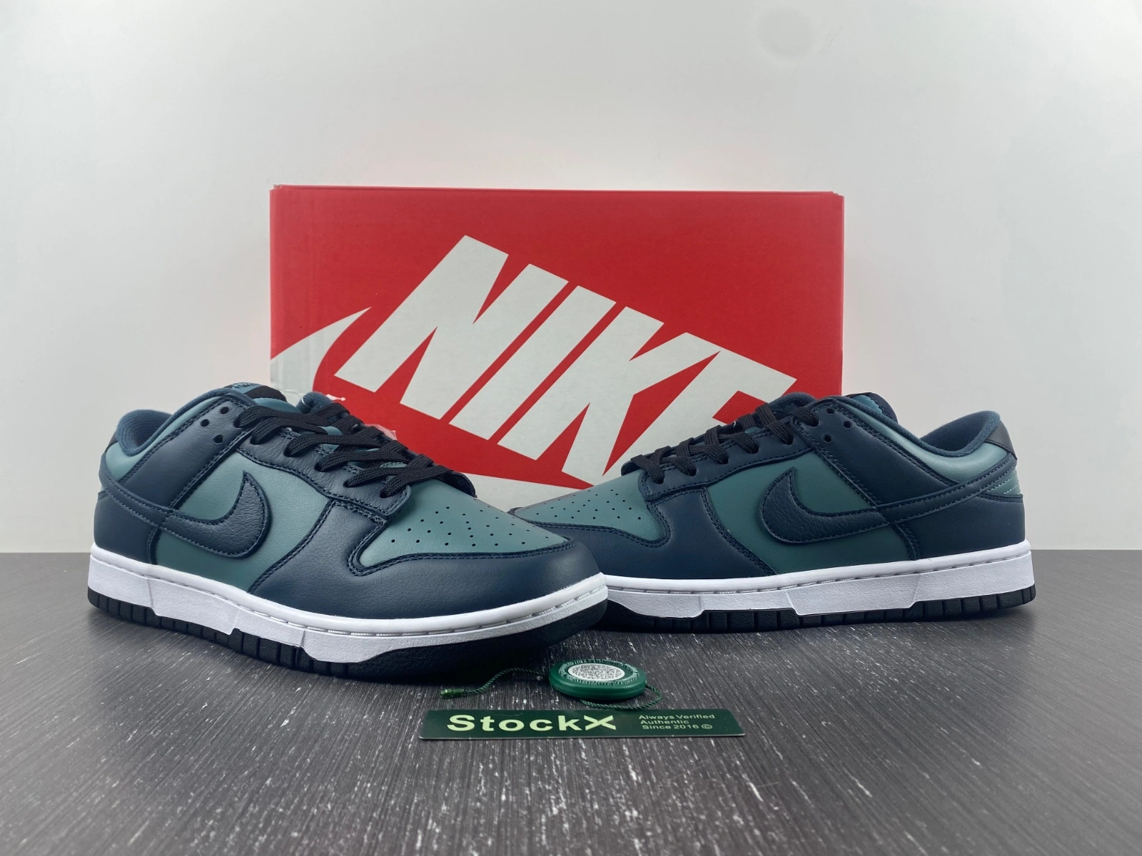 Dunk Low Mineral Slate Armory Navy DR9705- Chic 250