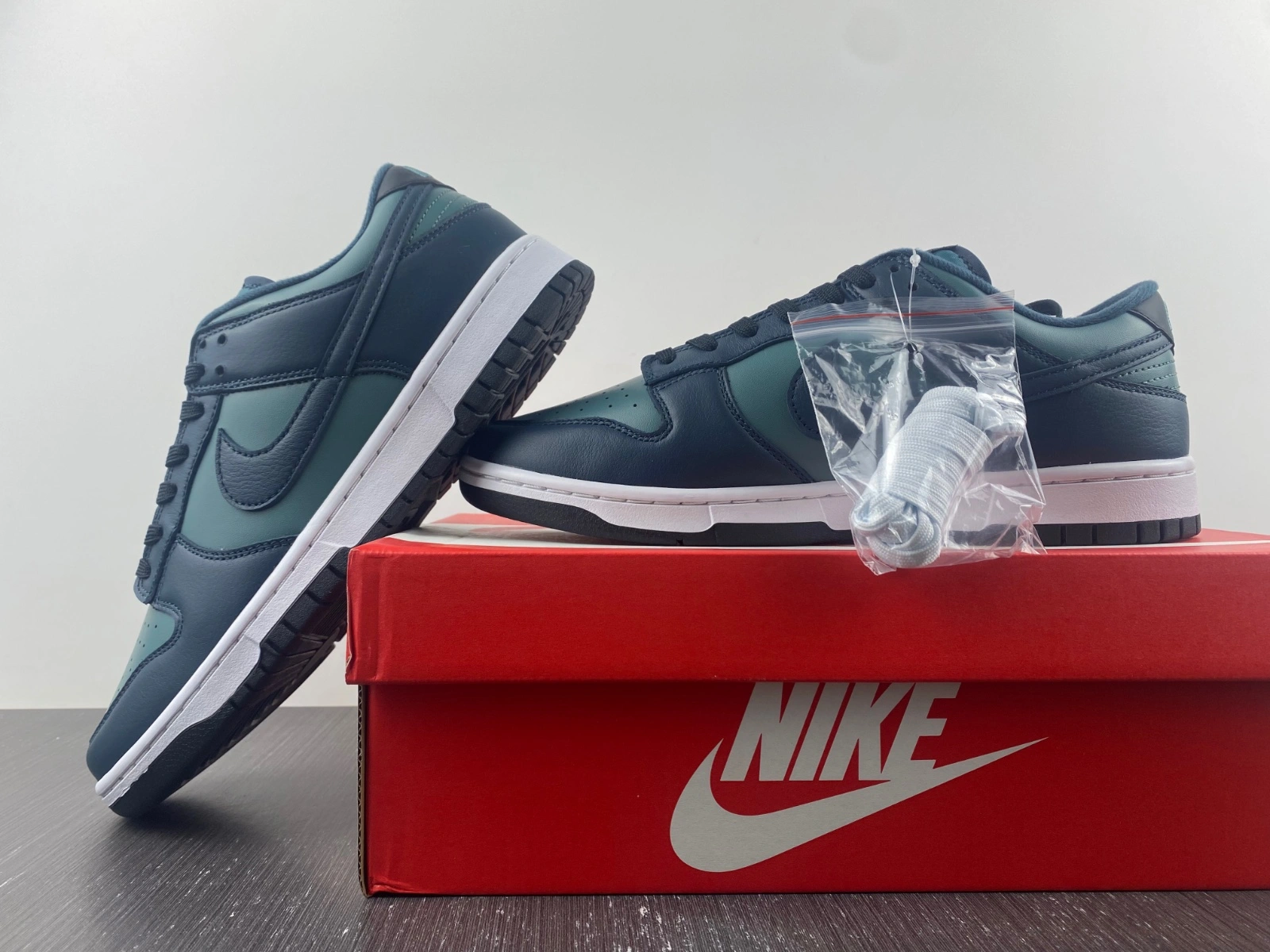 Dunk Low Mineral Slate Armory Navy DR9705- Chic 250