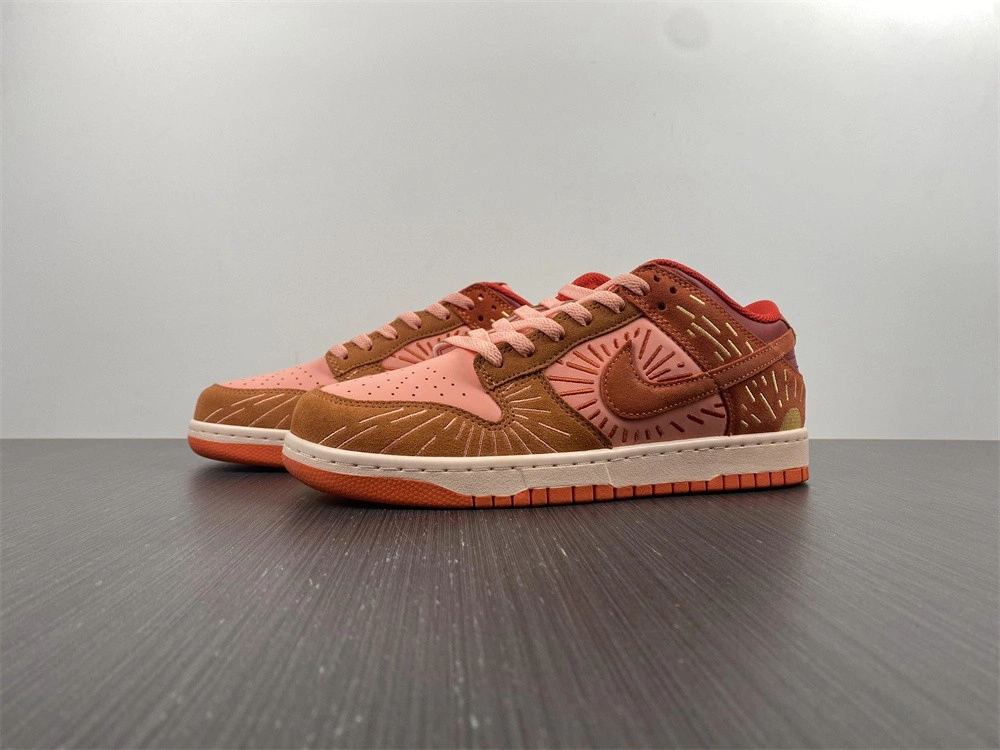Versatile Dunk Low NH Winter Solstice DO6723- 422