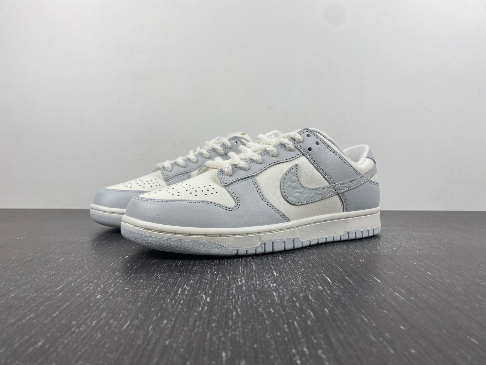 Dunk Low Needlework Sail Aura FJ4553- ZipUp 148
