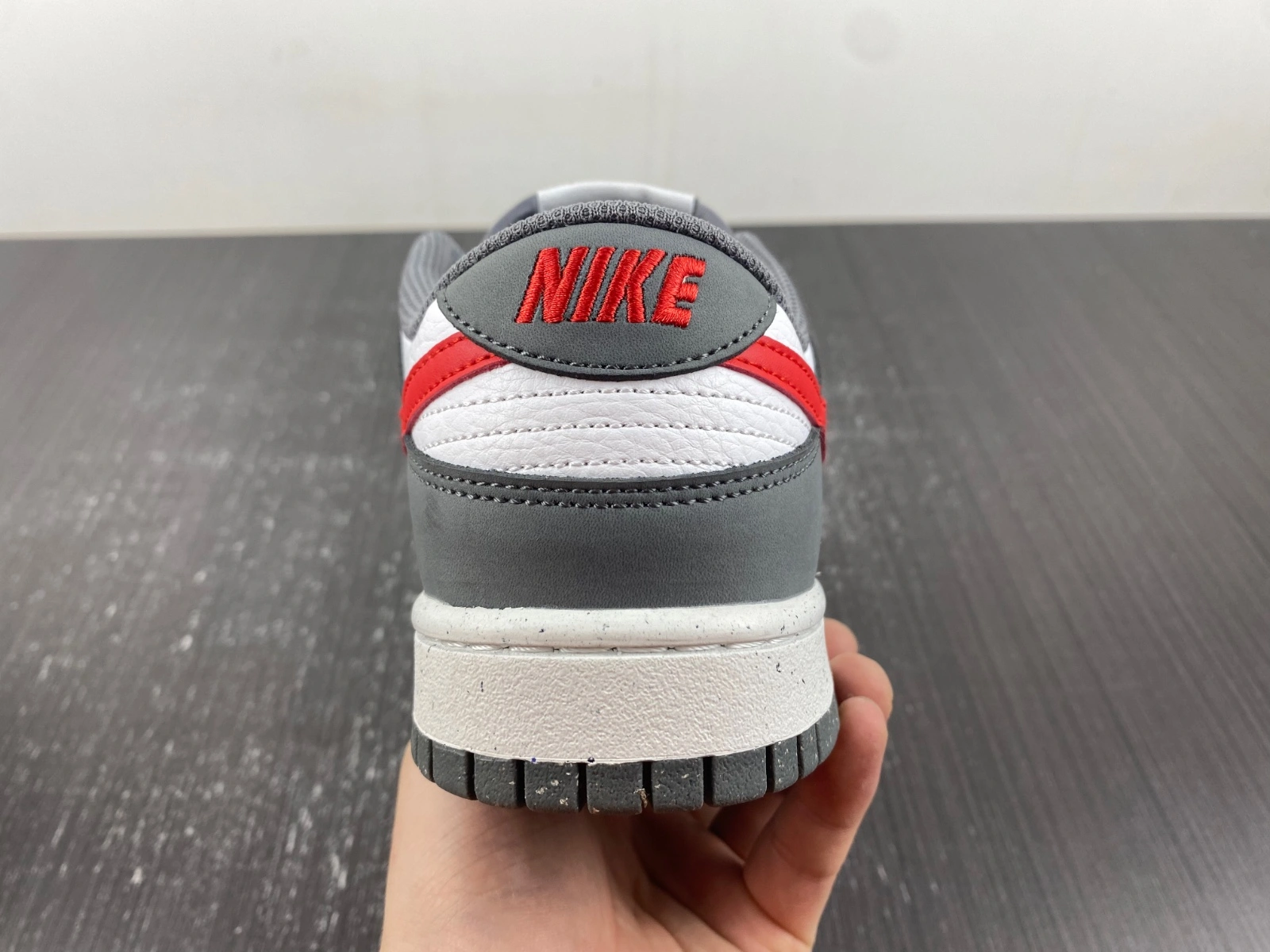 Effortless Dunk Low Next Nature Smoke Grey Light Crimson FB8038- 156