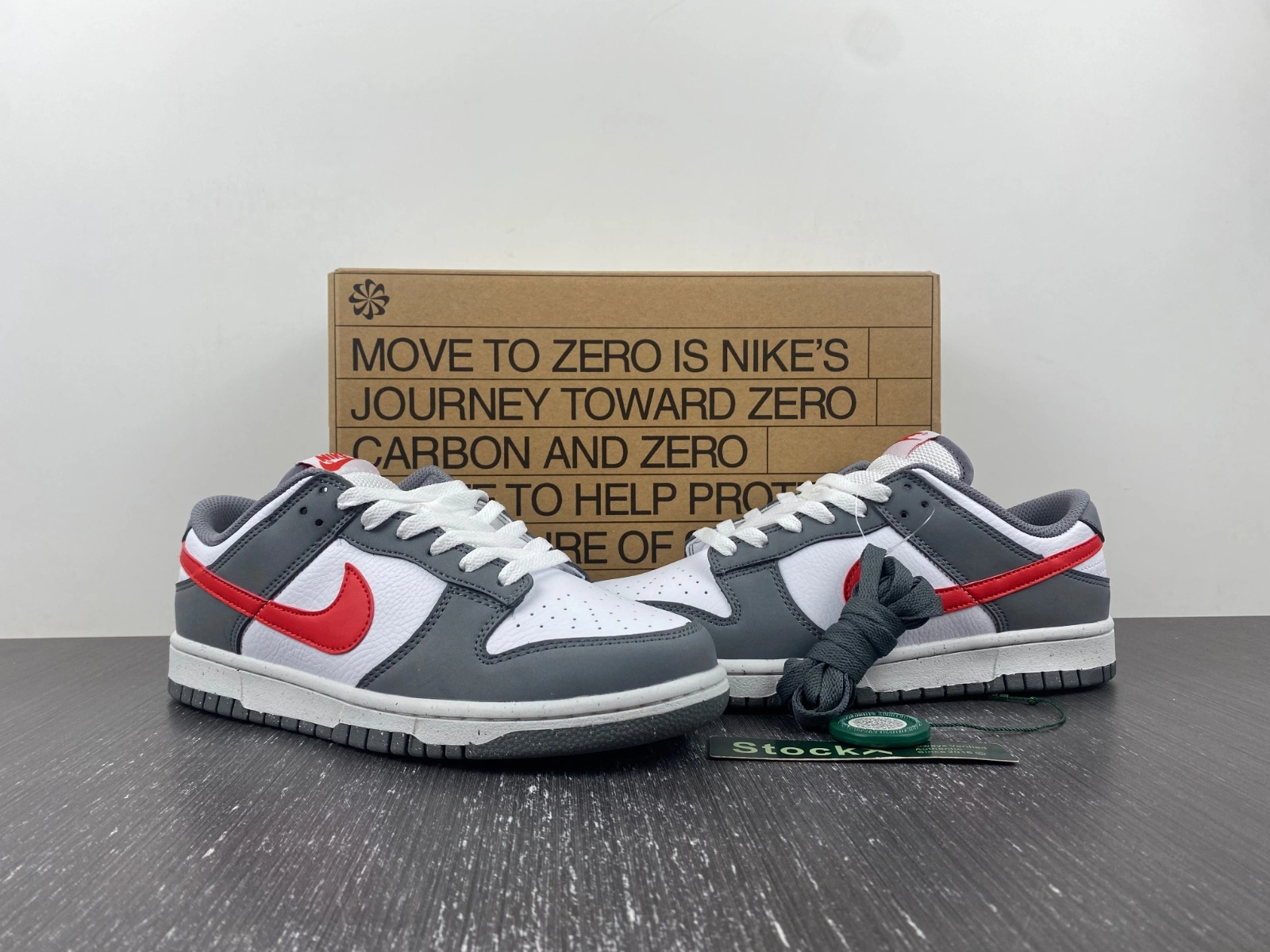 Effortless Dunk Low Next Nature Smoke Grey Light Crimson FB8038- 156