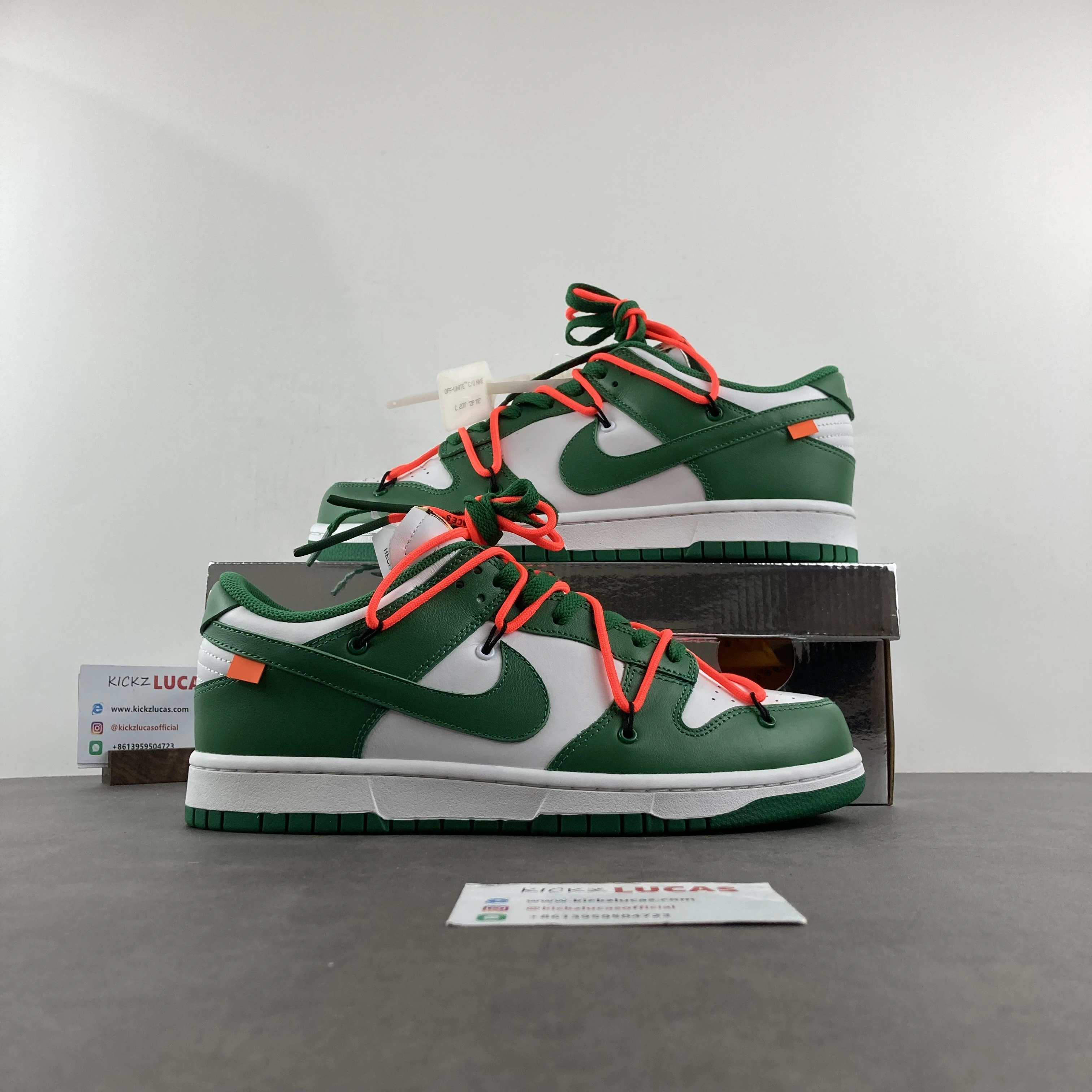 TechFriendly Dunk Low Off-White Pine Green CT0856- 629