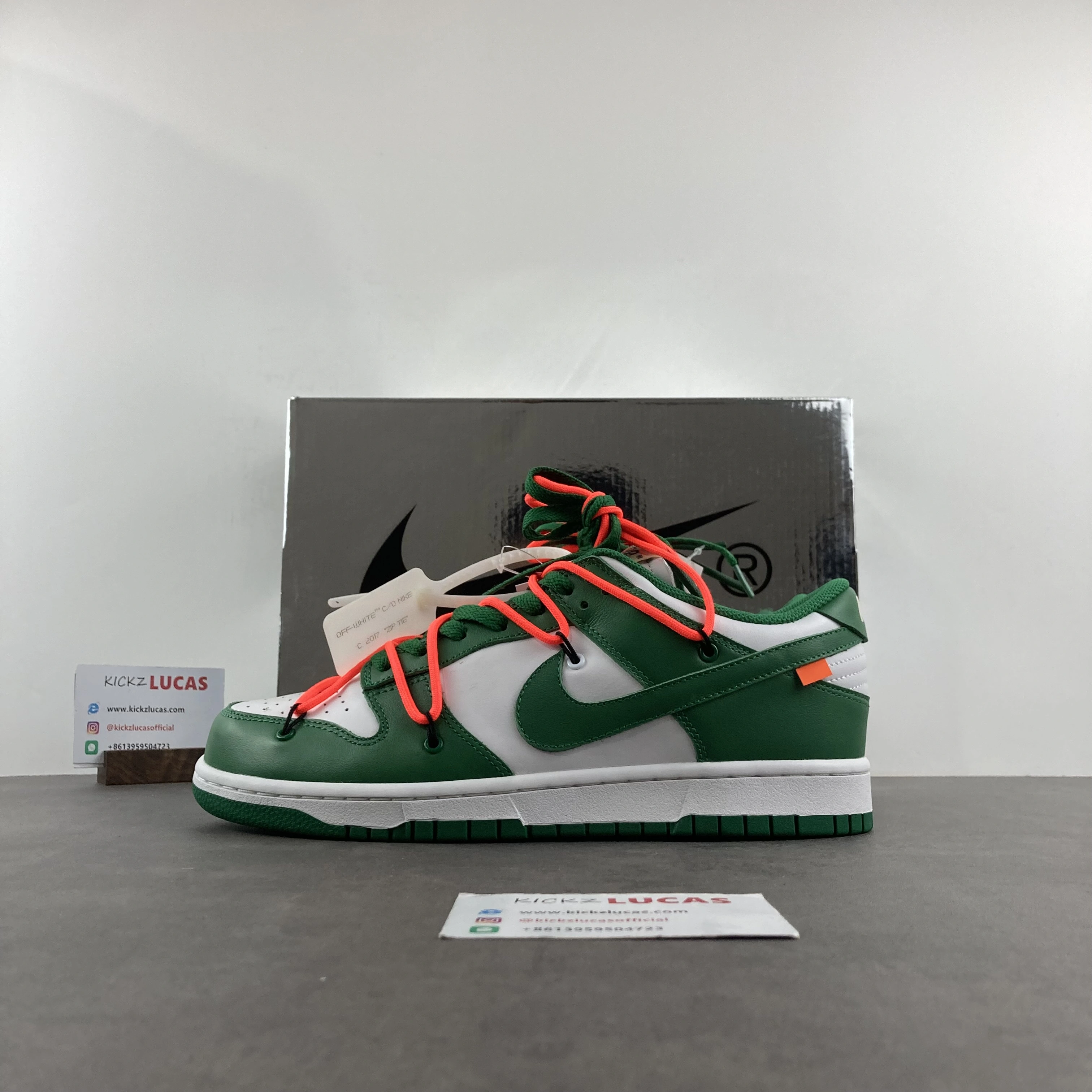 TechFriendly Dunk Low Off-White Pine Green CT0856- 629