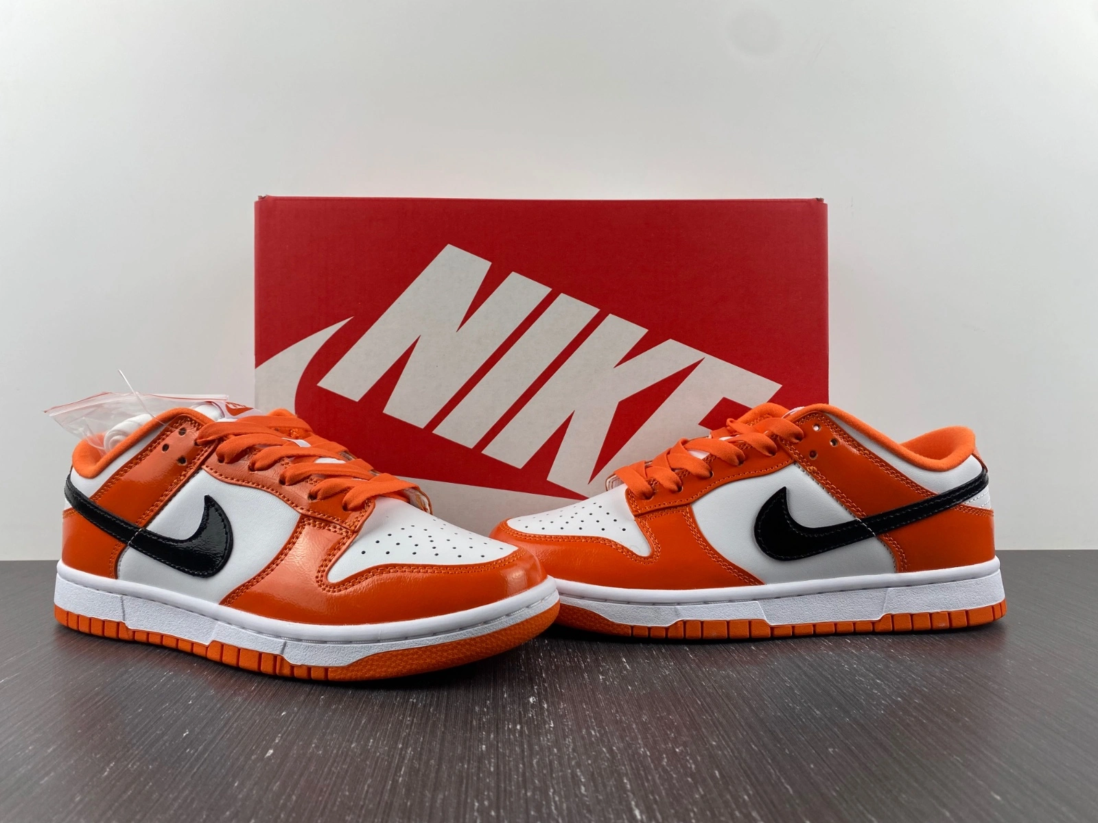 Dunk Low Patent Halloween DJ9955- TopPick 290