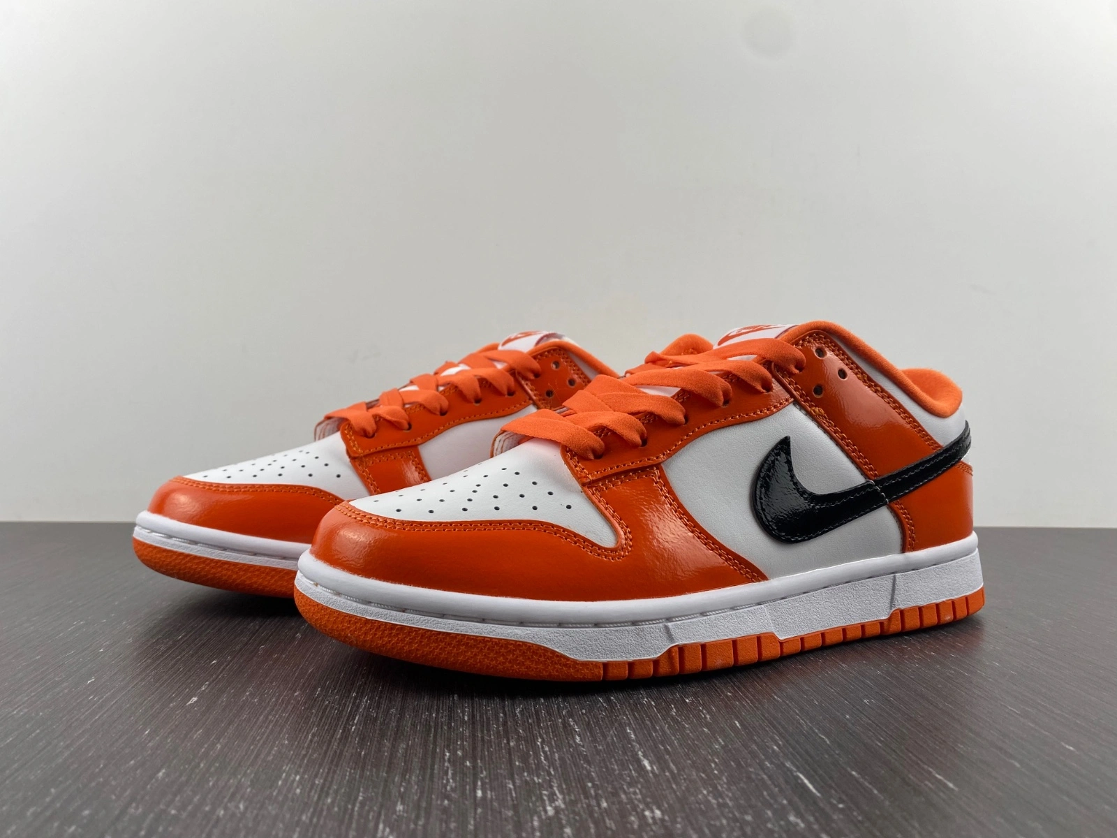 Dunk Low Patent Halloween DJ9955- TopPick 290