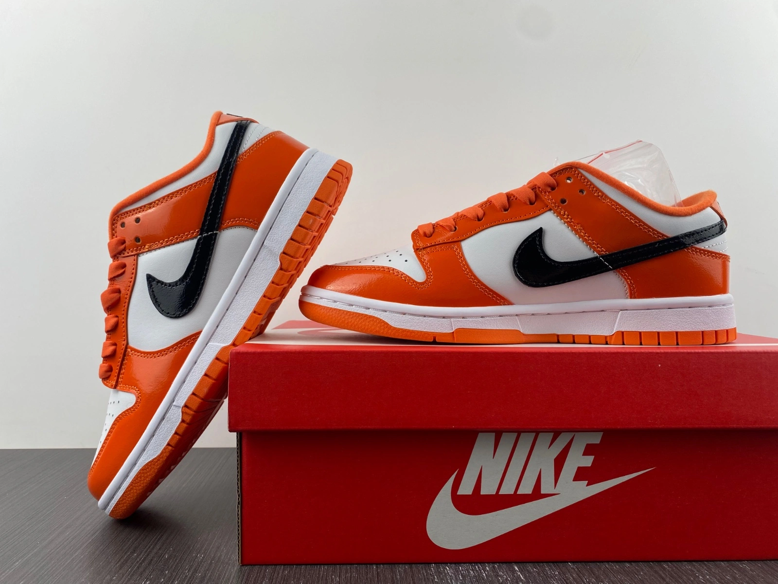 Dunk Low Patent Halloween DJ9955- TopPick 290