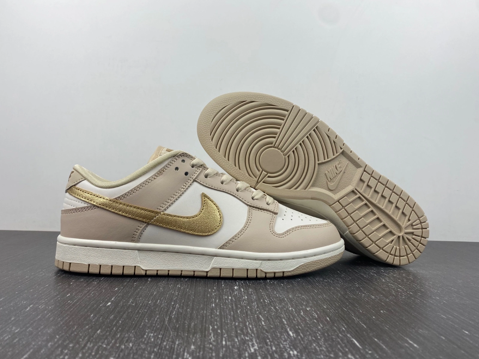 TechFriendly Dunk Low Phantom Metallic Gold DX5930- 160