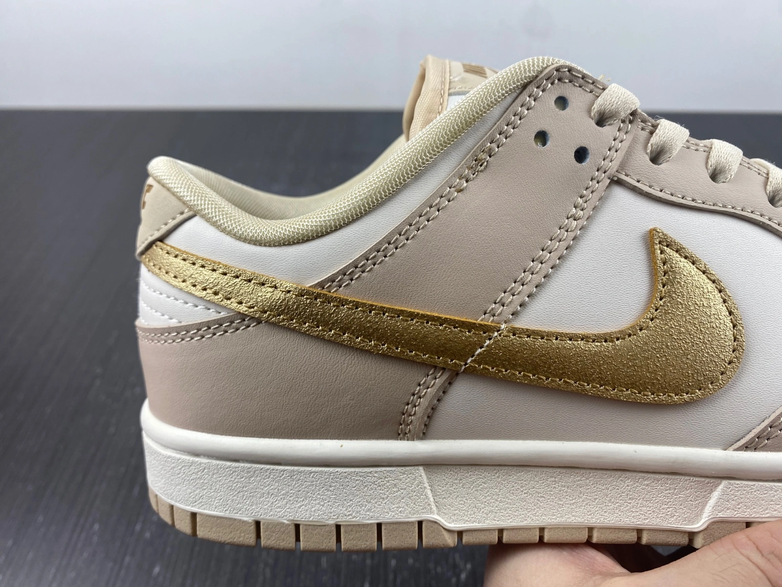 TechFriendly Dunk Low Phantom Metallic Gold DX5930- 160