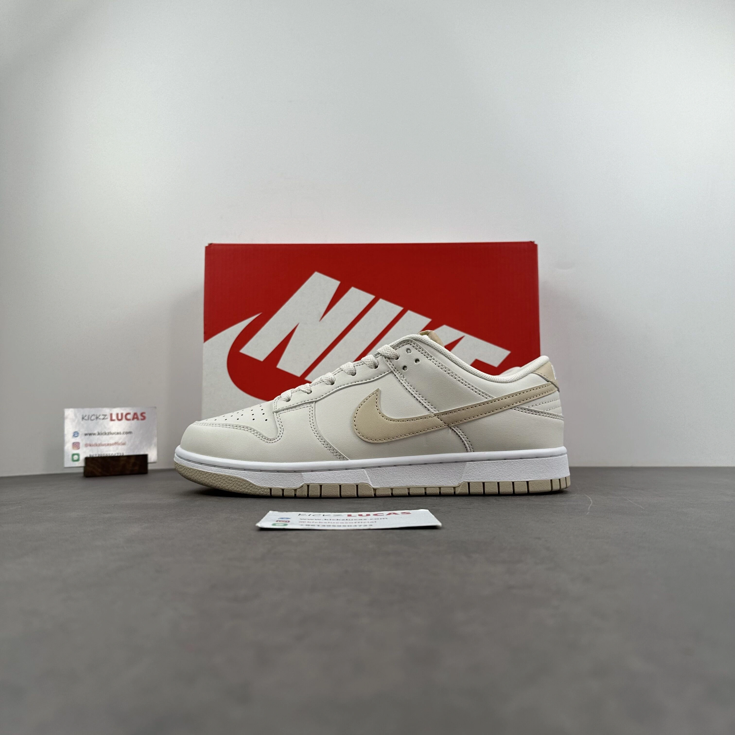TravelReady Dunk Low Phantom Sanddrift DV0831- 153