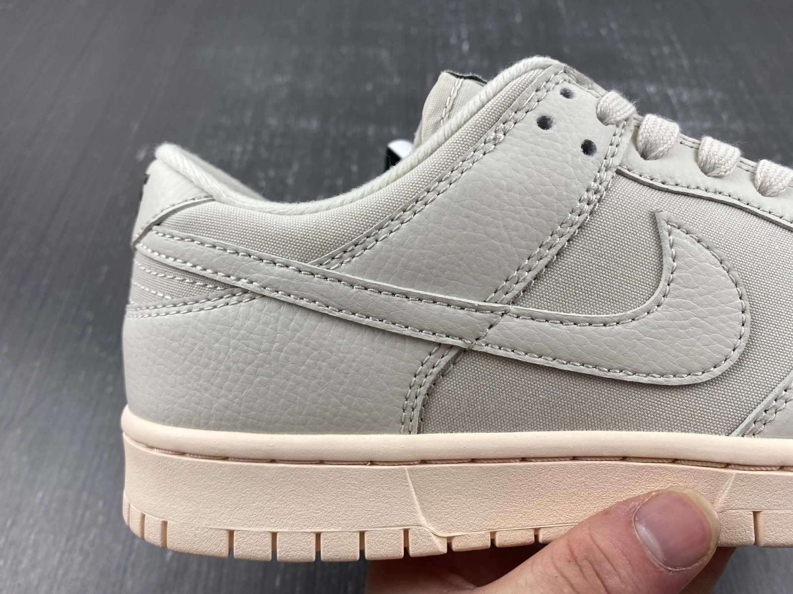 RelaxedFit Dunk Low  Light Orewood Brown DZ2538- 110