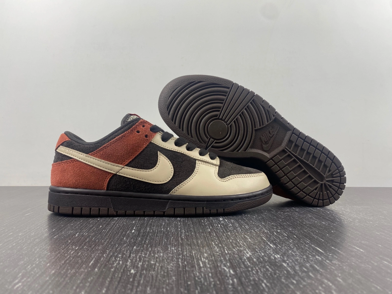 Lightweight Dunk Low Red Panda FV0395- 126