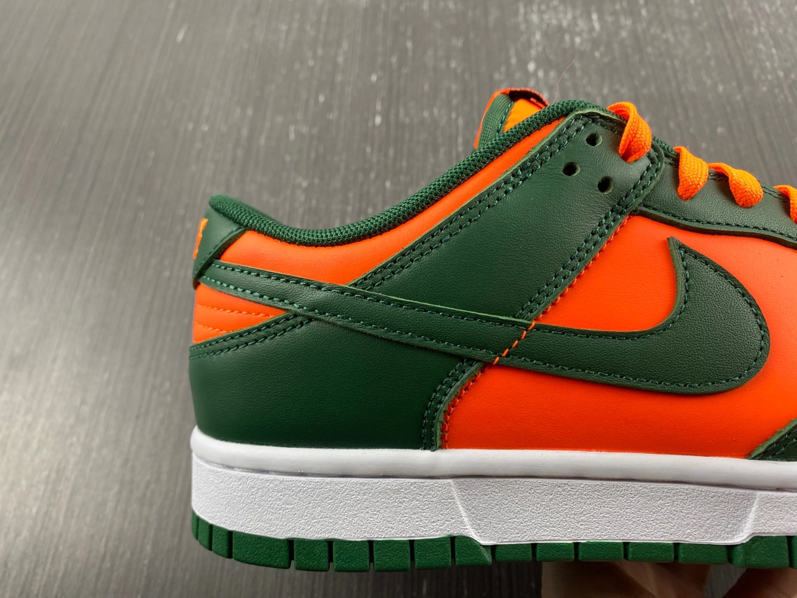 SmoothTexture Dunk Low Retro Miami Hurricanes DD1391- 283